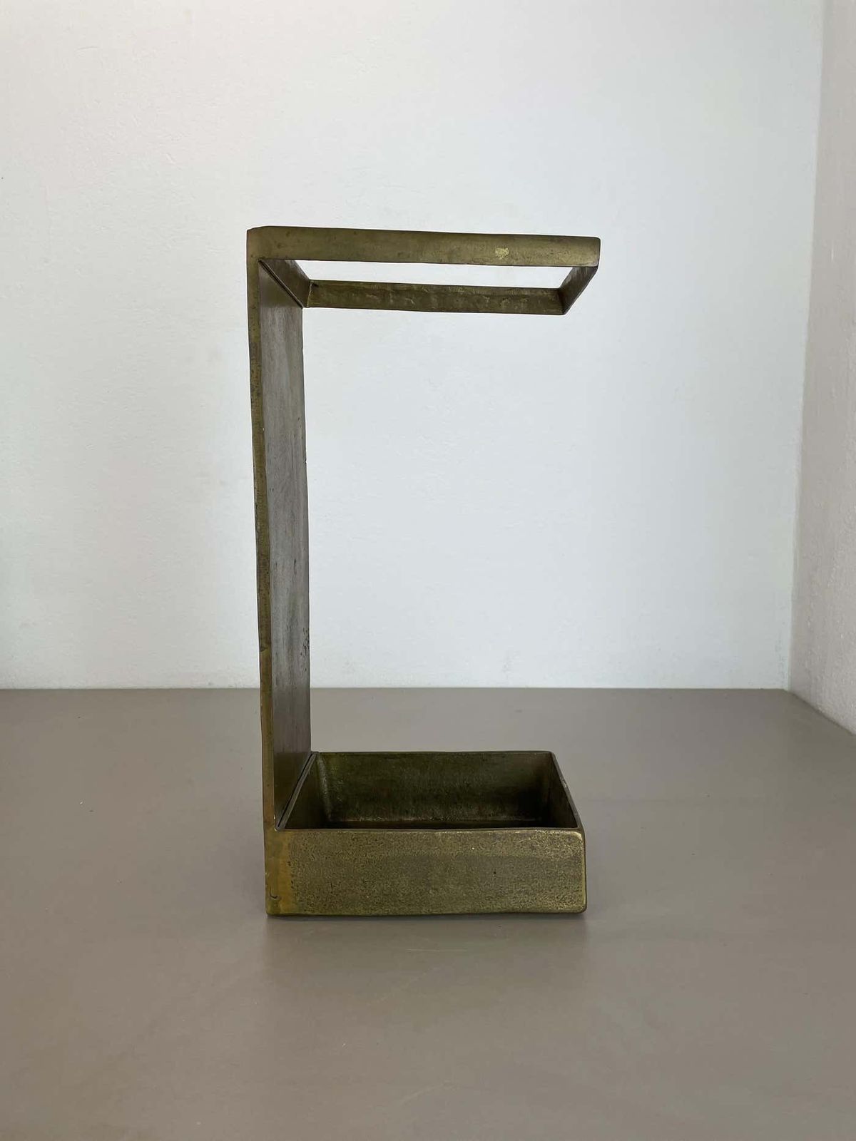 Hollywood Regency Solid  Brutalist Floral Brass Umbrella Stand, Italy 1970s photo buy