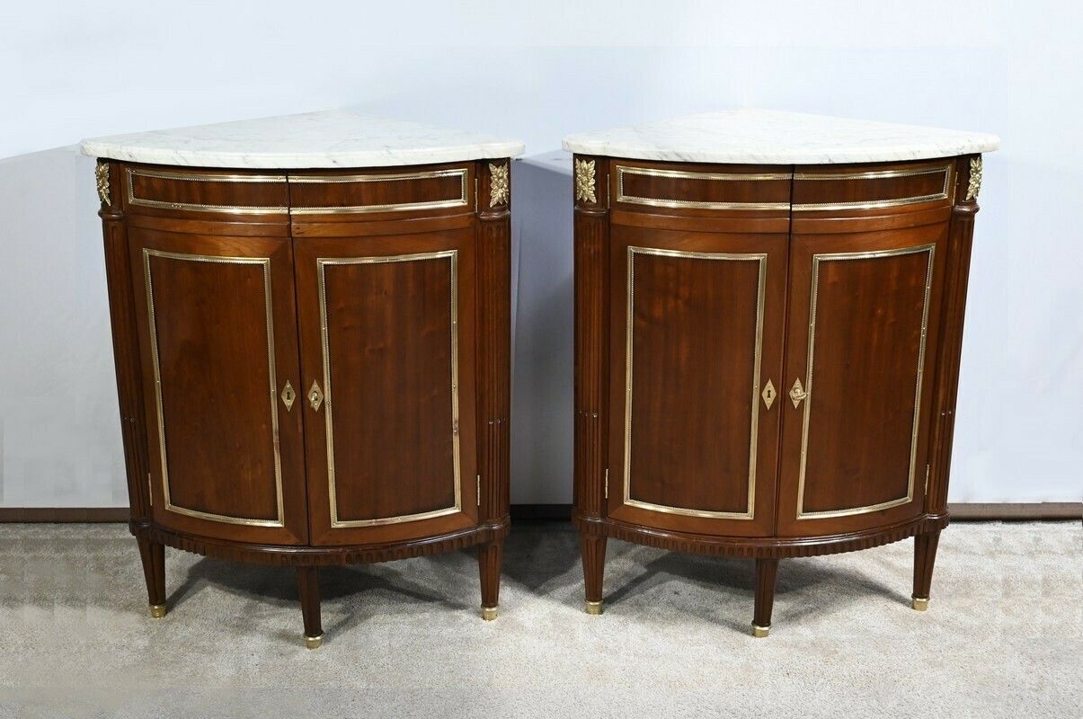 Pair Of Mahogany Corners, Louis XVI – 18th Century