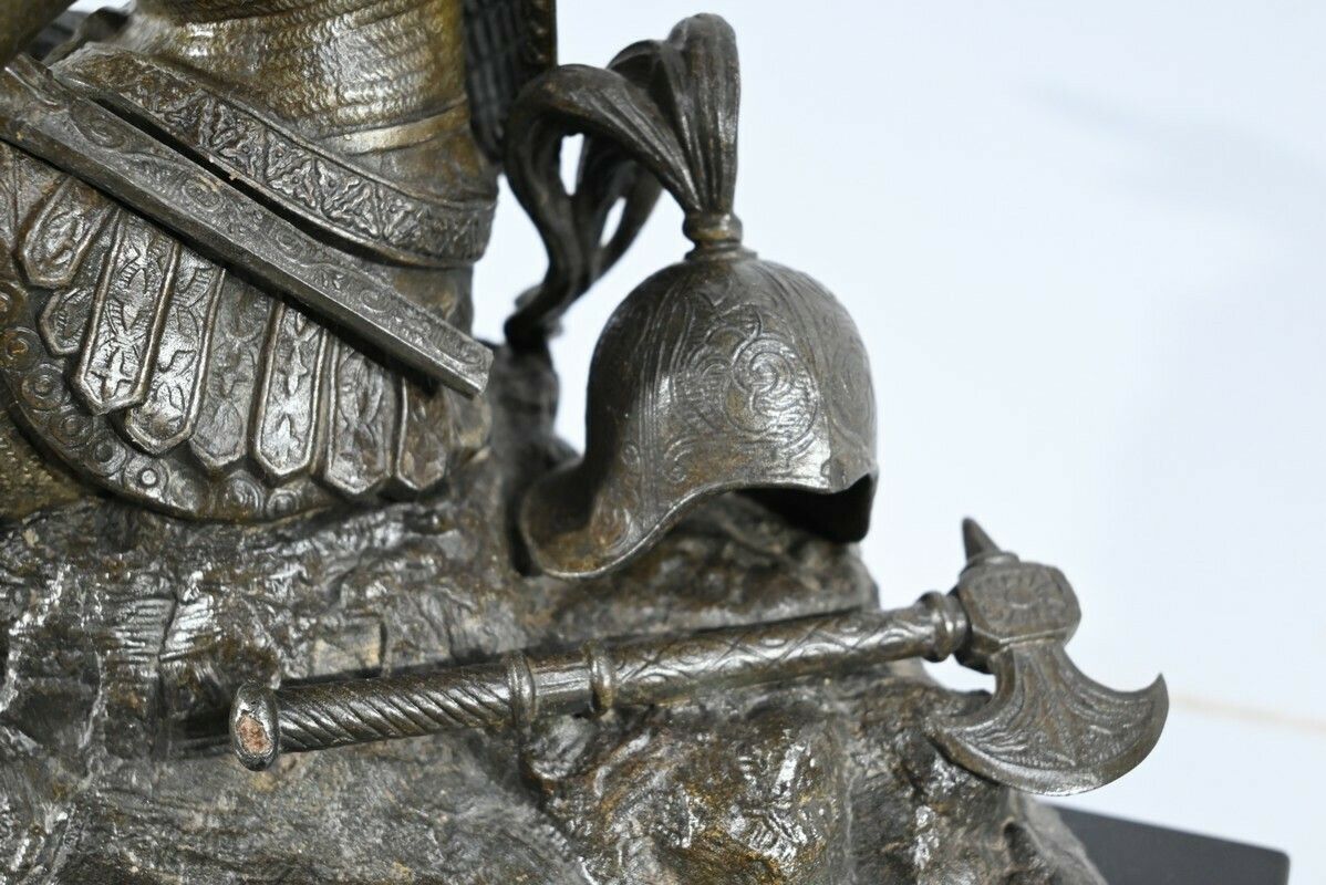 photo vintage Borne Clock In Marble And Bronze, Stamped Viel & Delrue – Late 19th Century