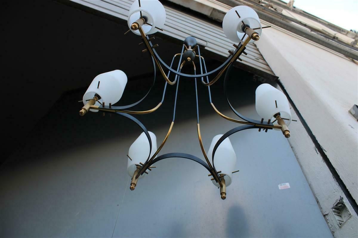 Round Mid Century Italian Stilnovo Chandelier Brass And White Murano Glass 1950 photo vinterior
