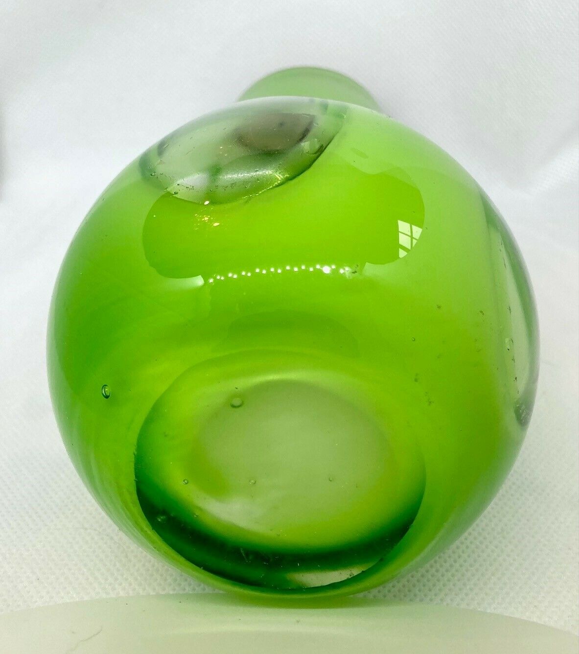 Stunning Murano Vintage 1950 Art Glass Bulb Shape Large Table Lighter Lime / White. Rare. photo Home Decor