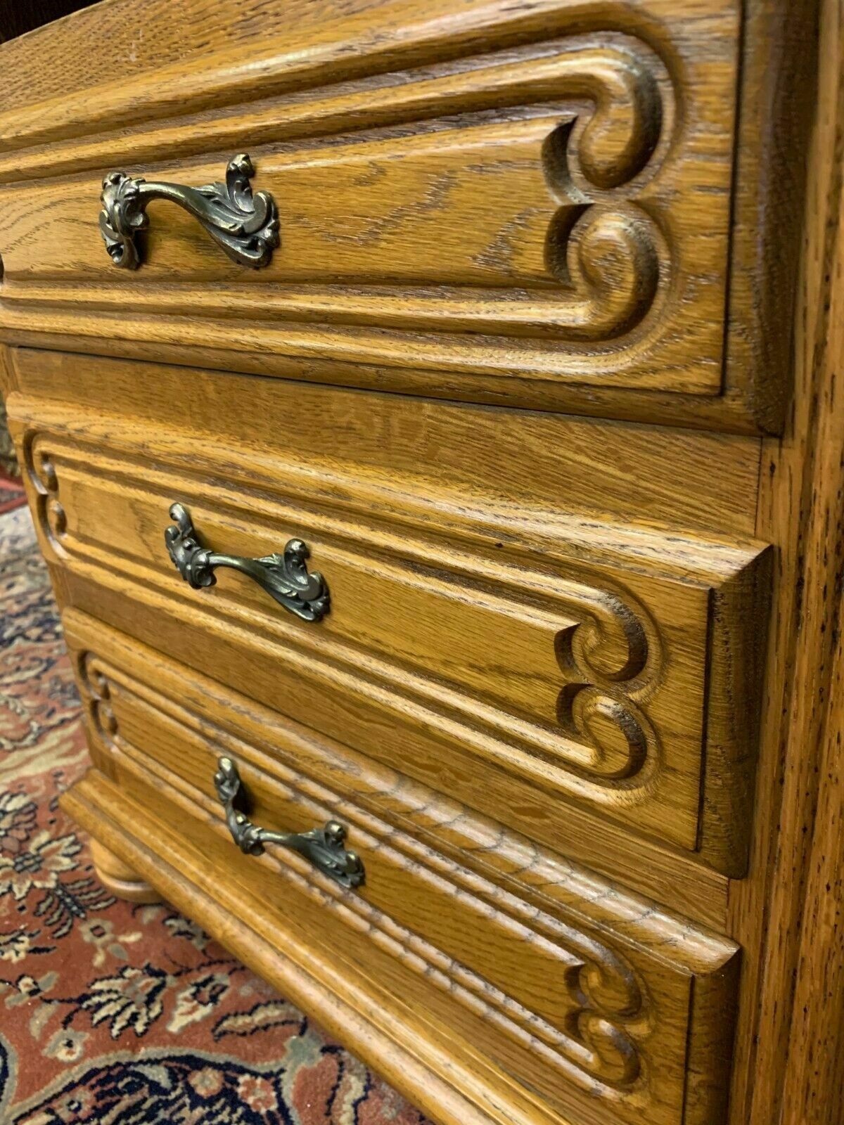 photo furniture Fabulous Quality Carved Oak Chest Of Drawers/Bedside Cabinet