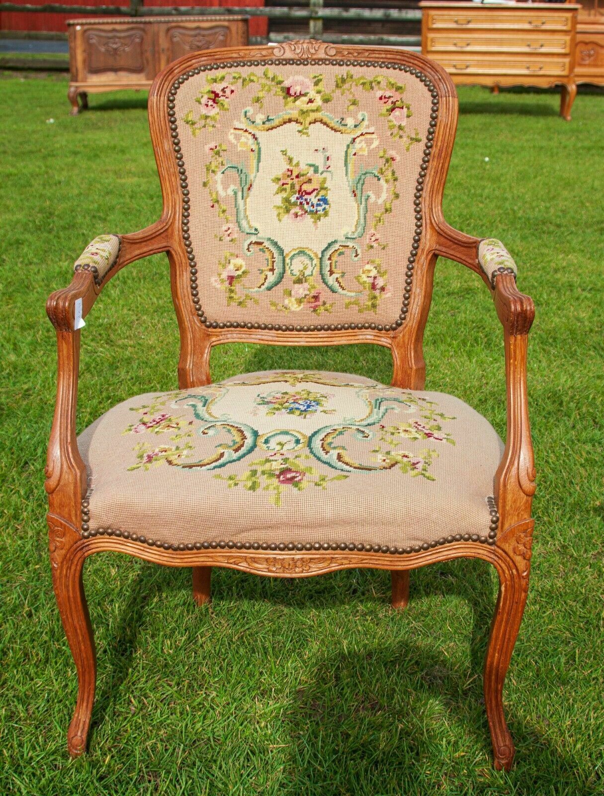 French Louis XV Carved Oak Floral Pattern Armchair! Som992