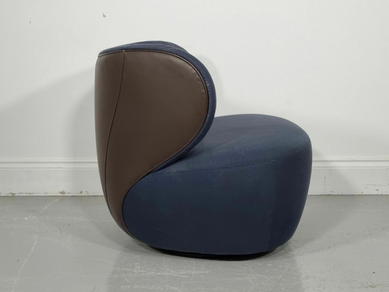 Impeccable Walter Knoll Bao Swivel Chair In Navy Fabric And Chocolate Leather (3 photo vinterior