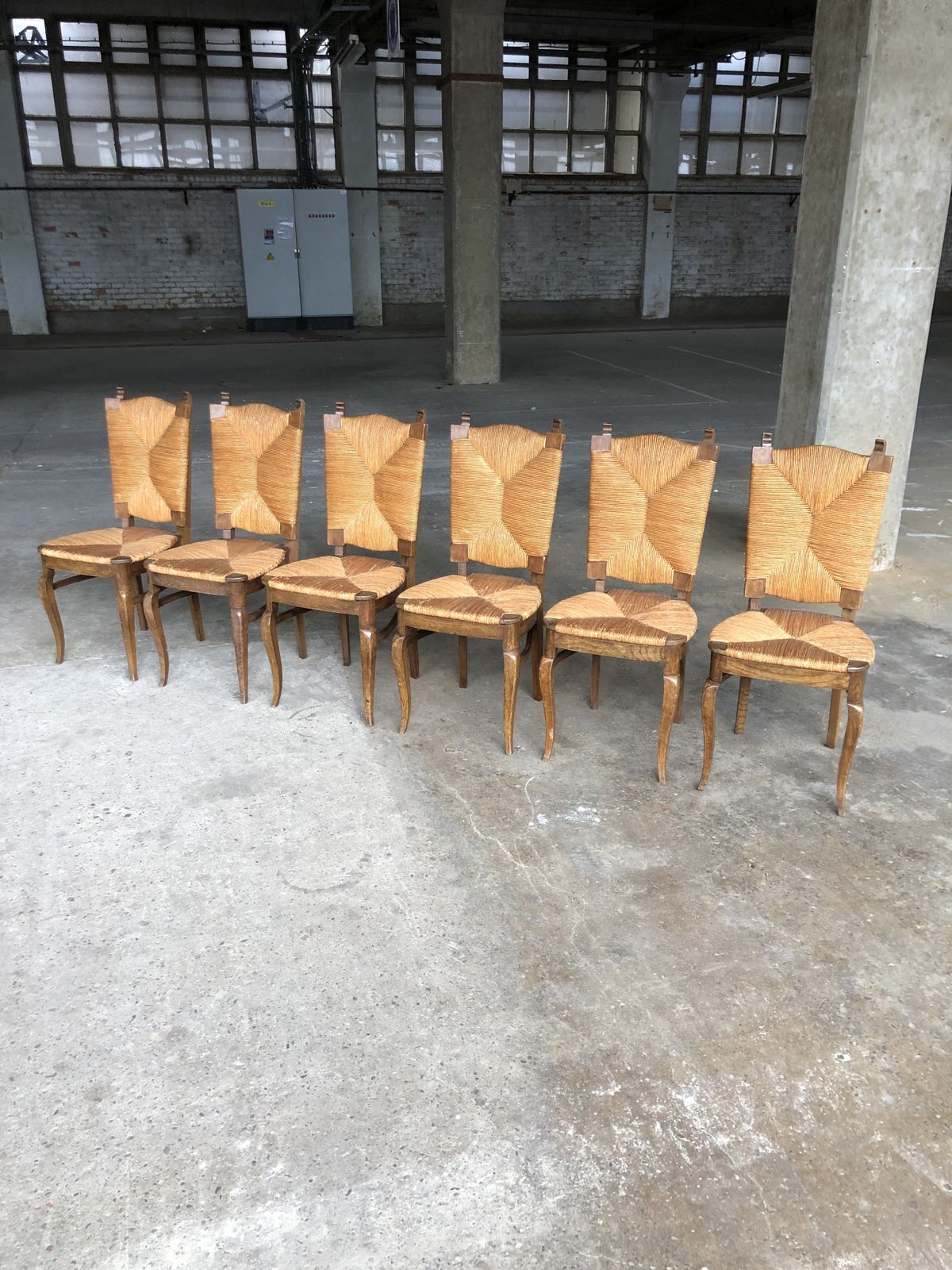 photo vinterior Dining Chairs With Rush Made Of Oak Wood, France 1950s, Set Of 6