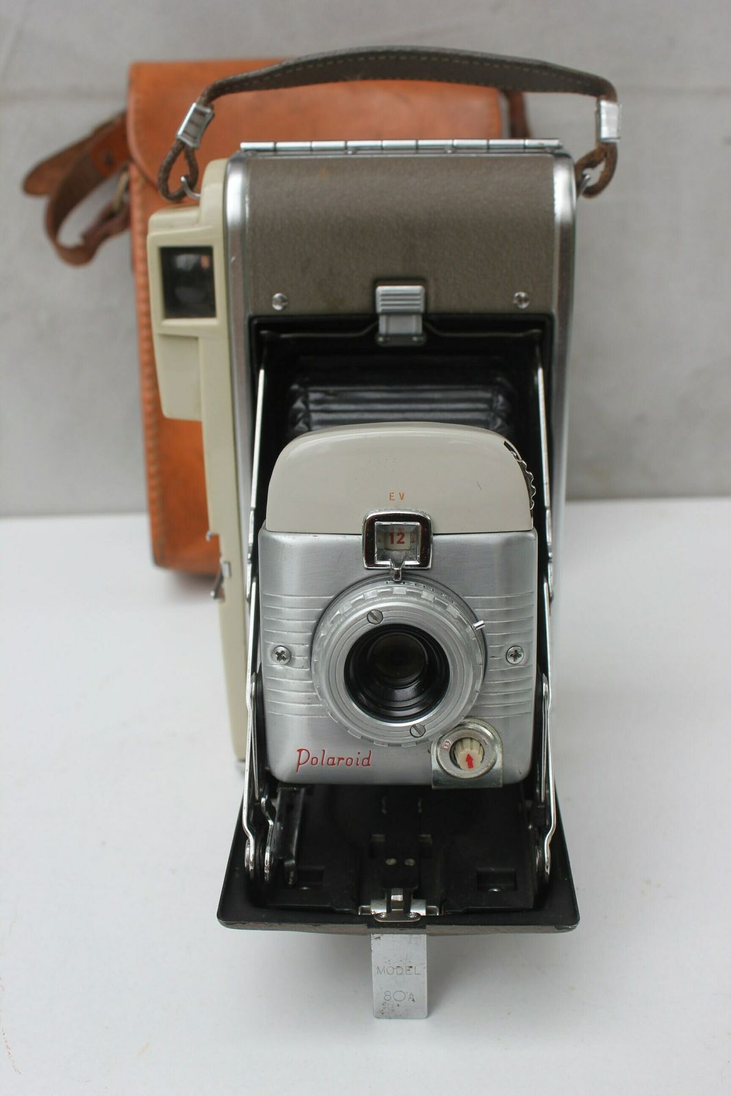 Vintage Polaroid Land Camera Model 80a With Case Folding Photo Camera Collectible Camera photo furniture