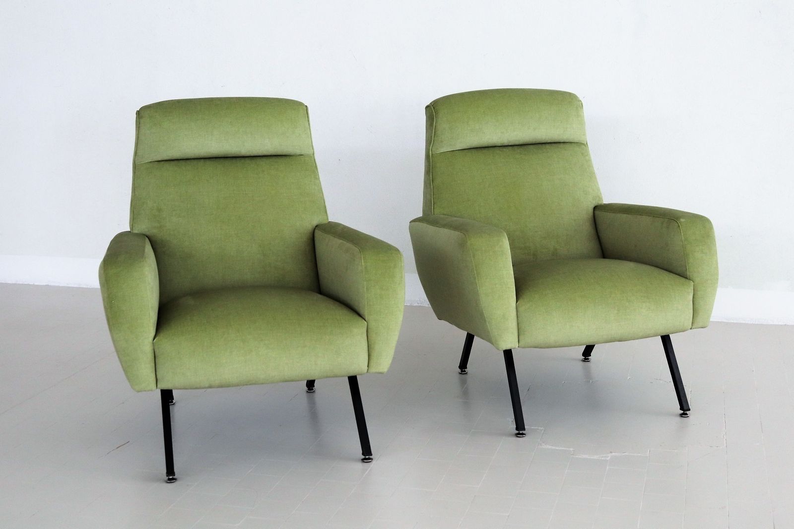 2750.0 Italian Midcentury Armchairs Re Upholstered In Green Velvet, 1960s photo