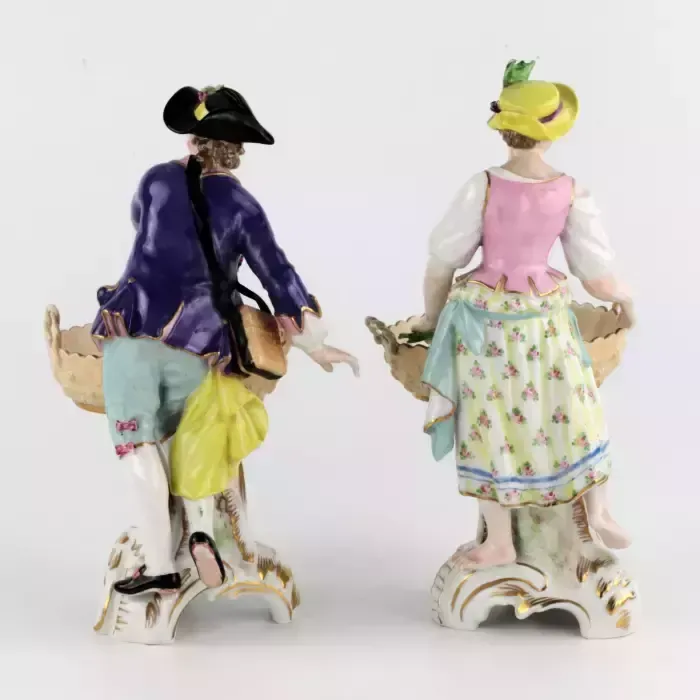 A Pair Of Kpm Porcelain Candy Bowls. "Winegrower And Gardener".