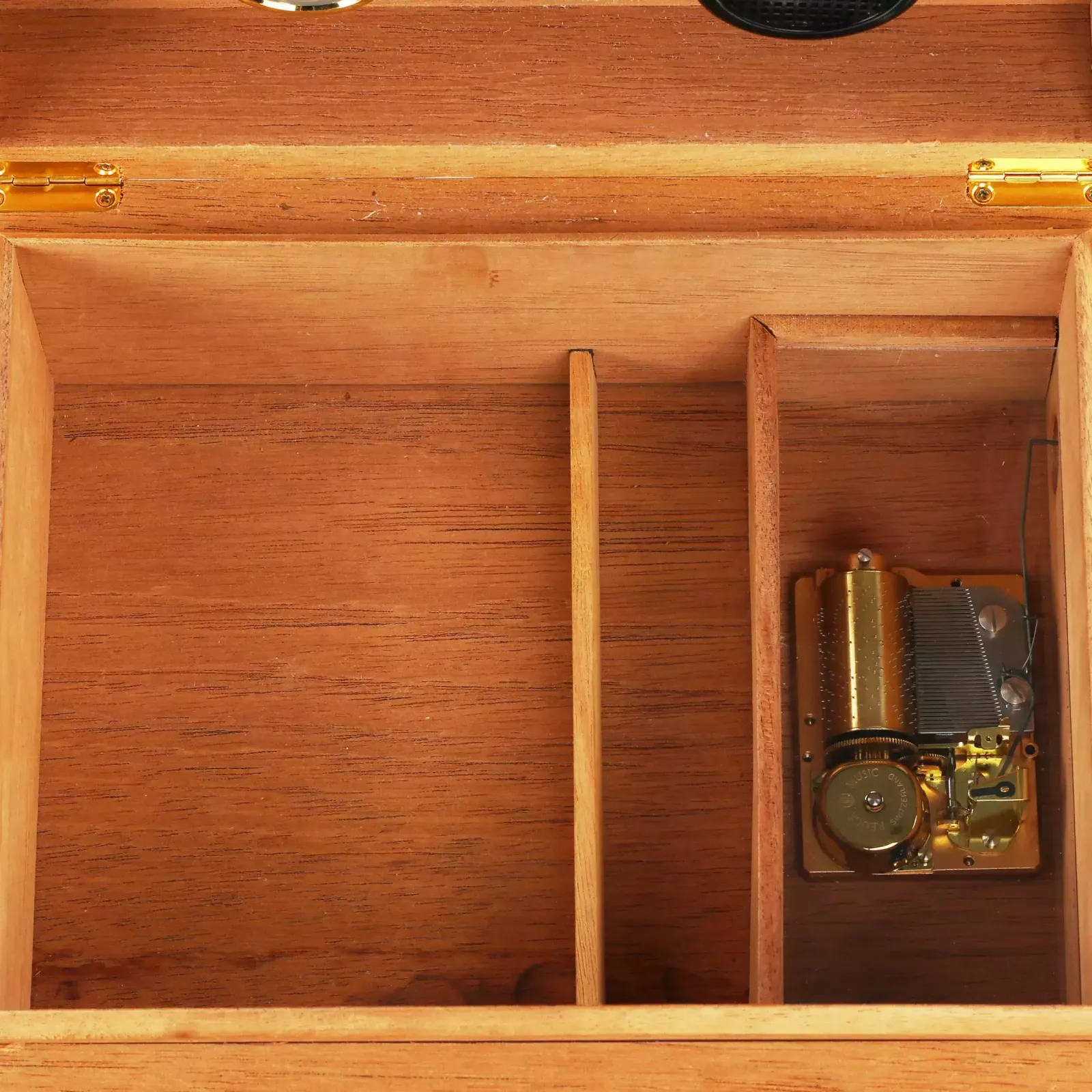 Humidor With Musical Mechanism By Reuge Music. photo for sale