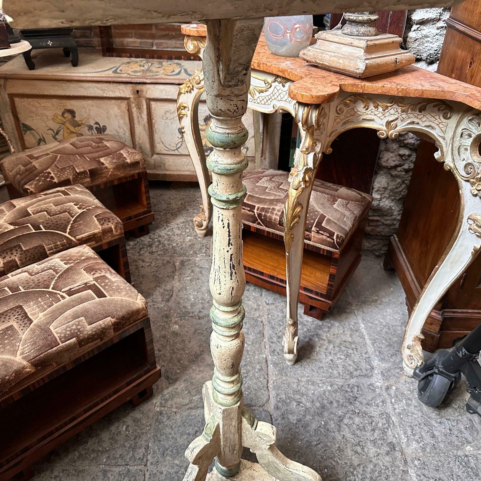 photo for sale Late 19th Century White And Green Lacquered Wood Sicilian Lectern For Old Books