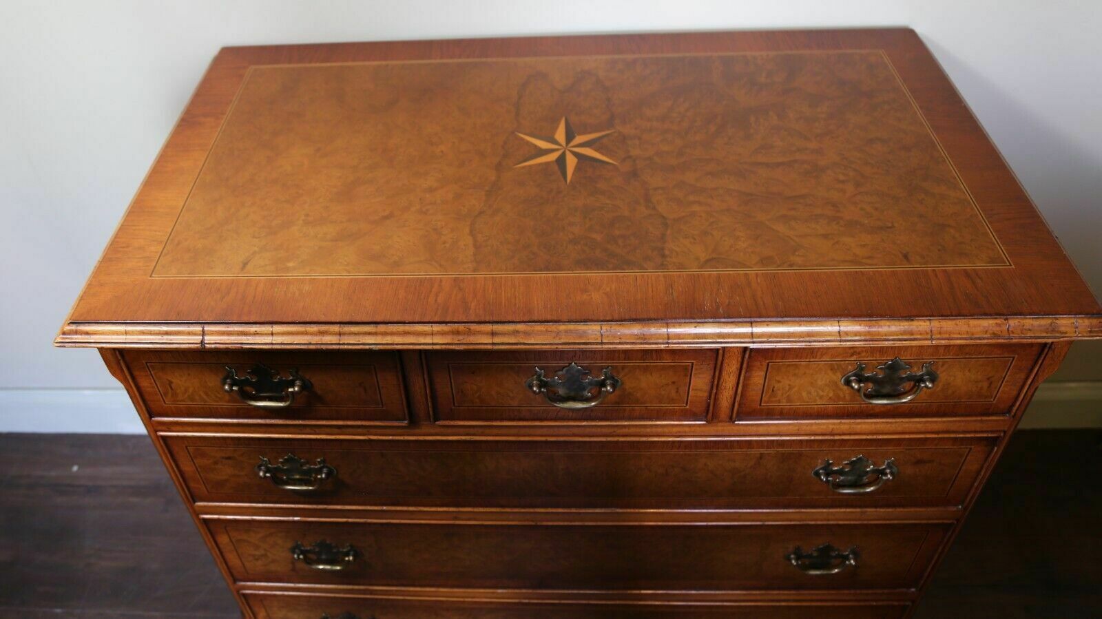 Furniture Georgian Style Burr Elm Chest Of Drawers photo