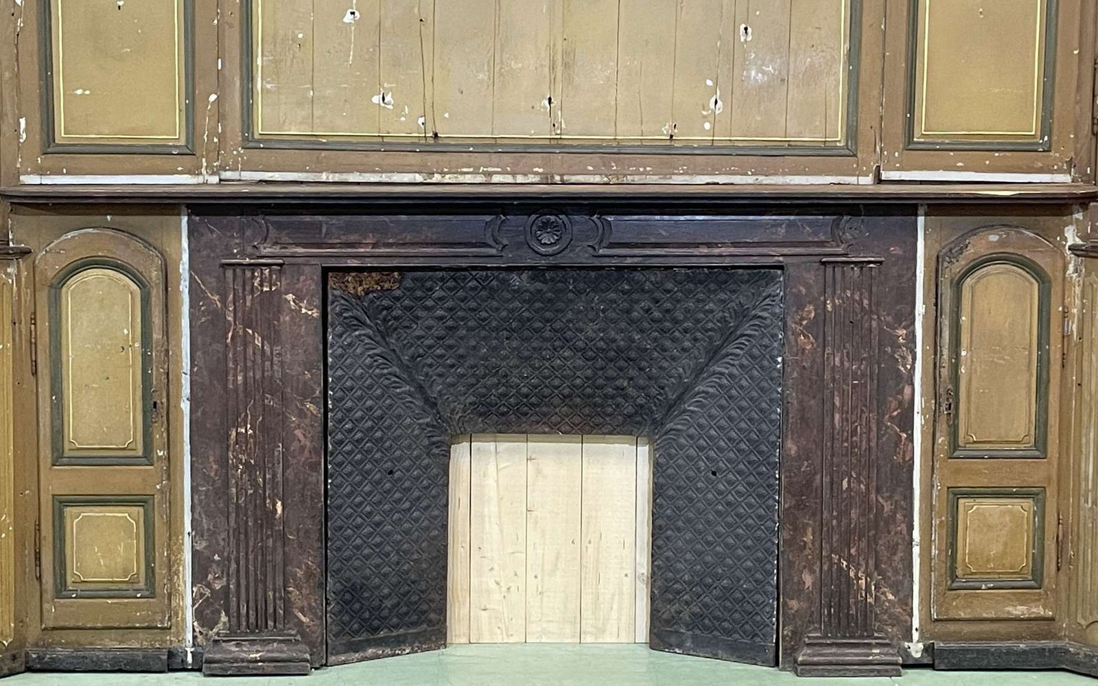 Large Wood Paneling Dating From The 18th Century And From The Manoir De La Psalette (Tréguier 22) photo for sale
