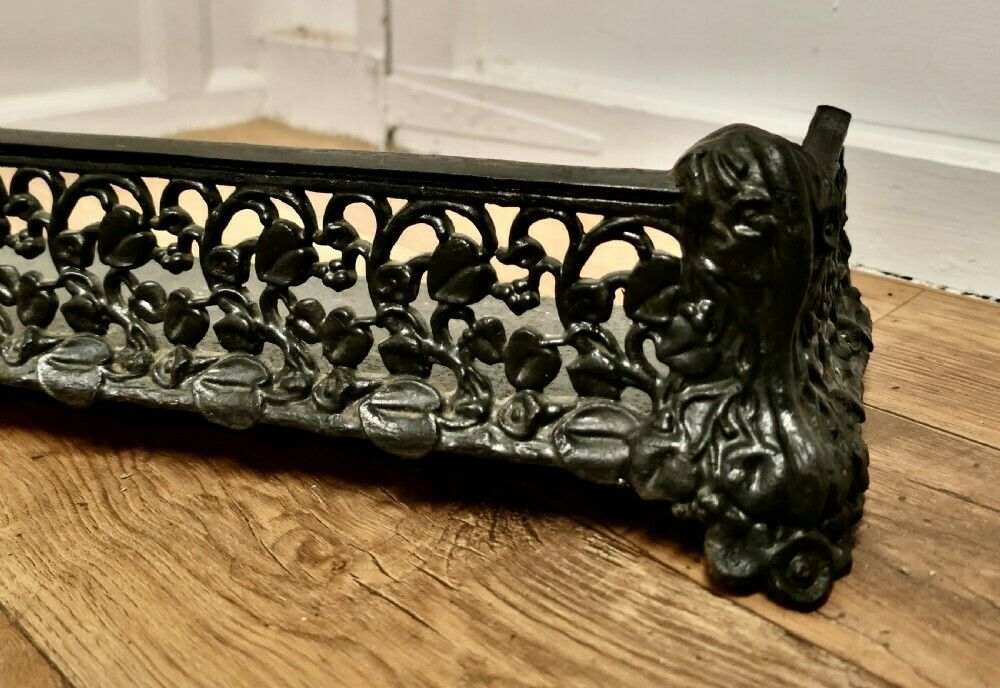 Art Nouveau Cast Iron Colebrookdale Style Fender Or Dog Grate photo 570.0
