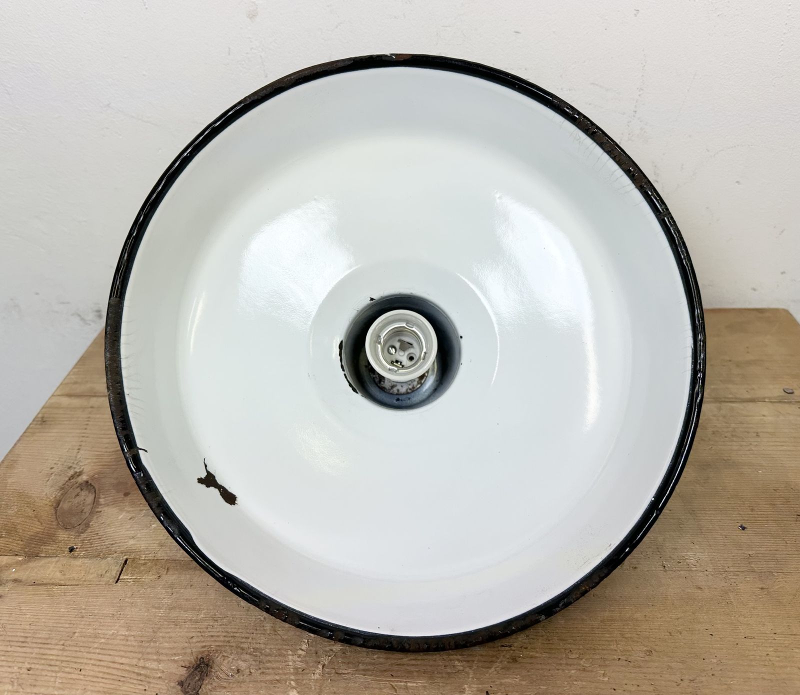photo vinterior Industrial French Dark Green Enamel Factory Lamp, 1960s