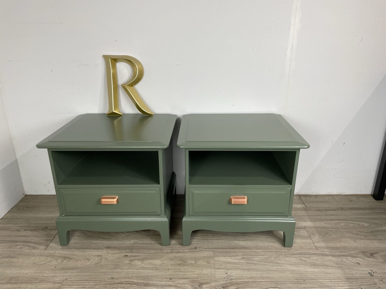 Stag Minstrel Pair (2) Of Bedsides Nightstands Painted Green photo furniture