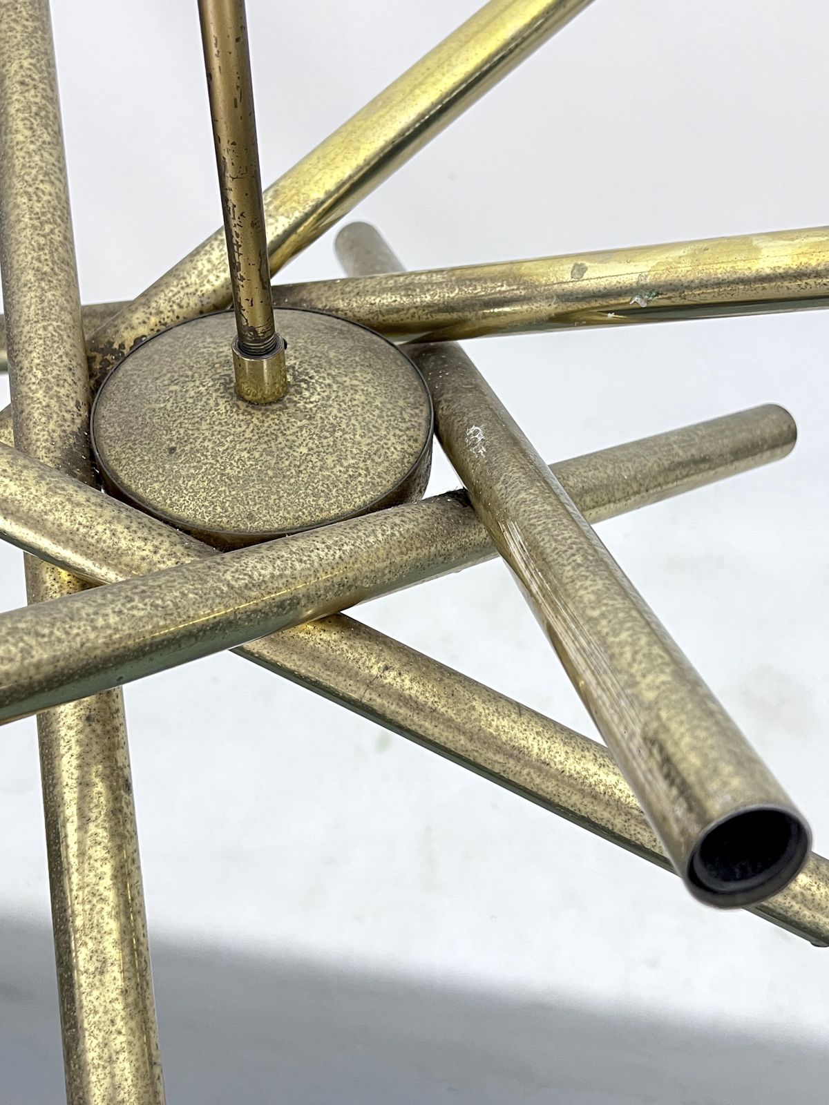 Mid Century Modern 12 Lights Brass Chandelier By Stilnovo. Italy 1960s photo Lighting