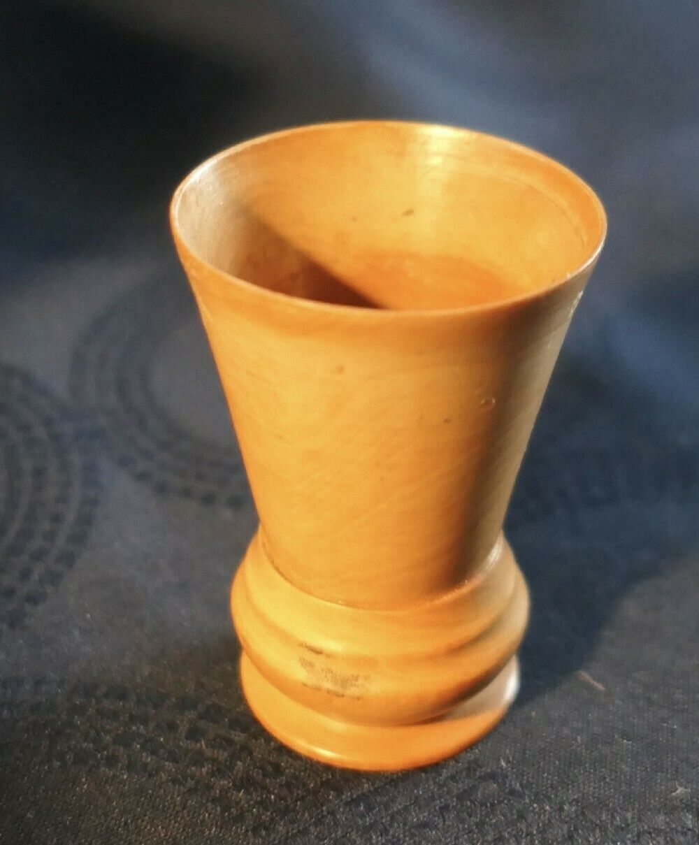 19th Century Treen Measure And Thread Dispenser In Sycamore photo vinterior