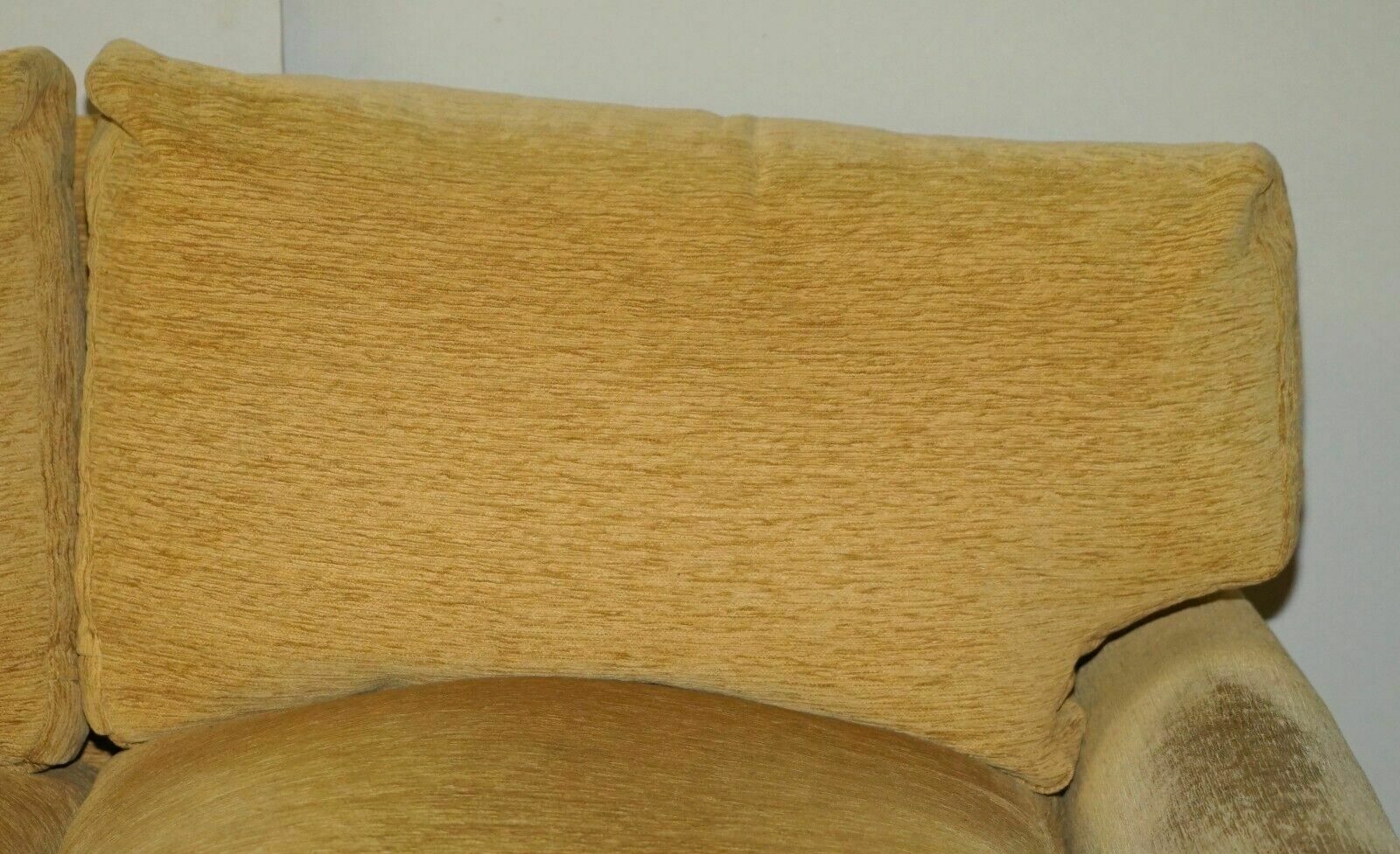 15000.0 Comfortable Howard & Son's Victorian 2 3 Seat Sofa For Reupholstery Restoration photo