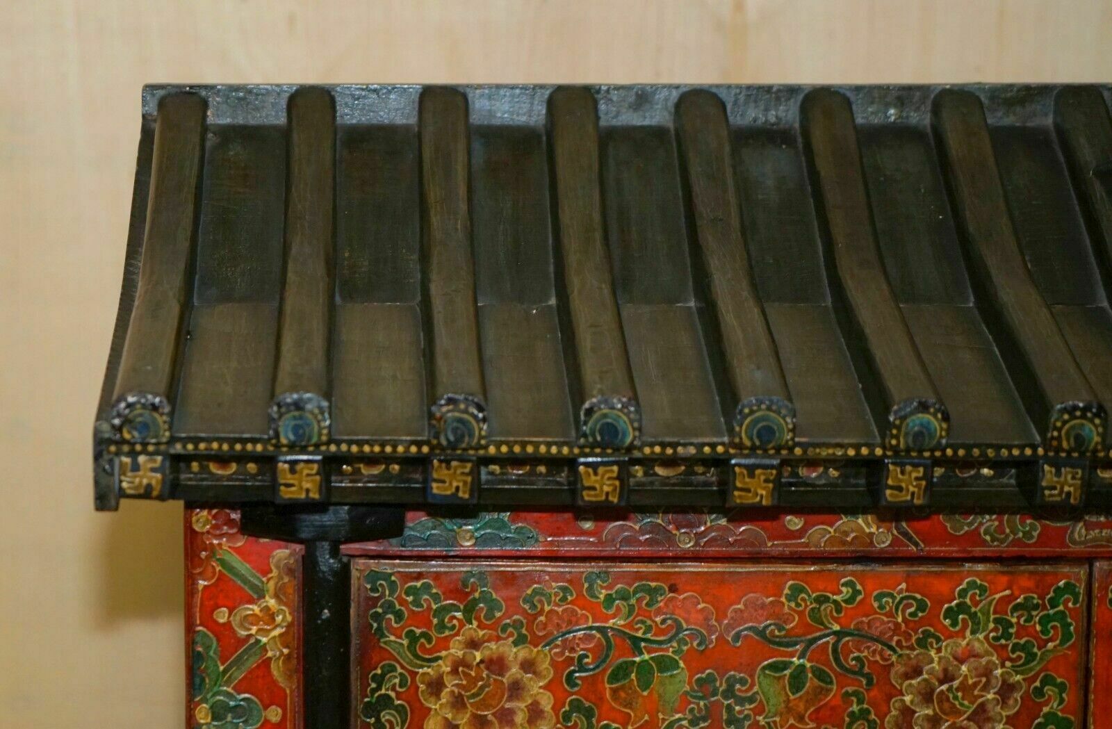 Full Sized Vintage Chinese Red Dragons Painted Pagoda Top Wardrobe With Drawers photo Furniture