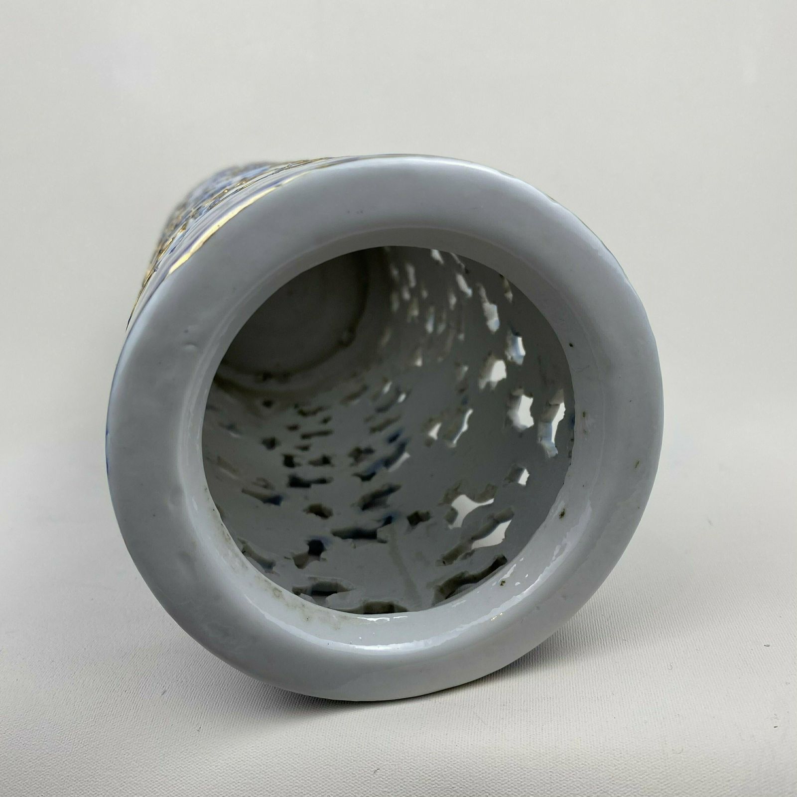 Oriental Ceramic Pot Blue Gold Antique Chinese Pattern Cylinder Vase Prunus Pattern Asian Decor China Asia Planter photo vinterior