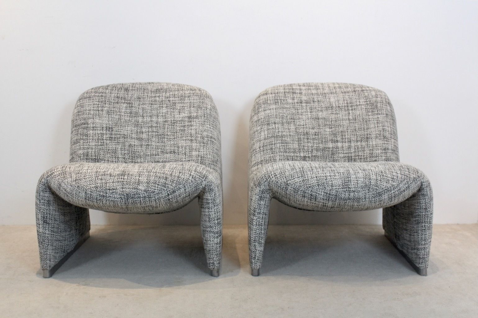 Pair Of Artifort Alky Chairs By Giancarlo Piretti photo for sale