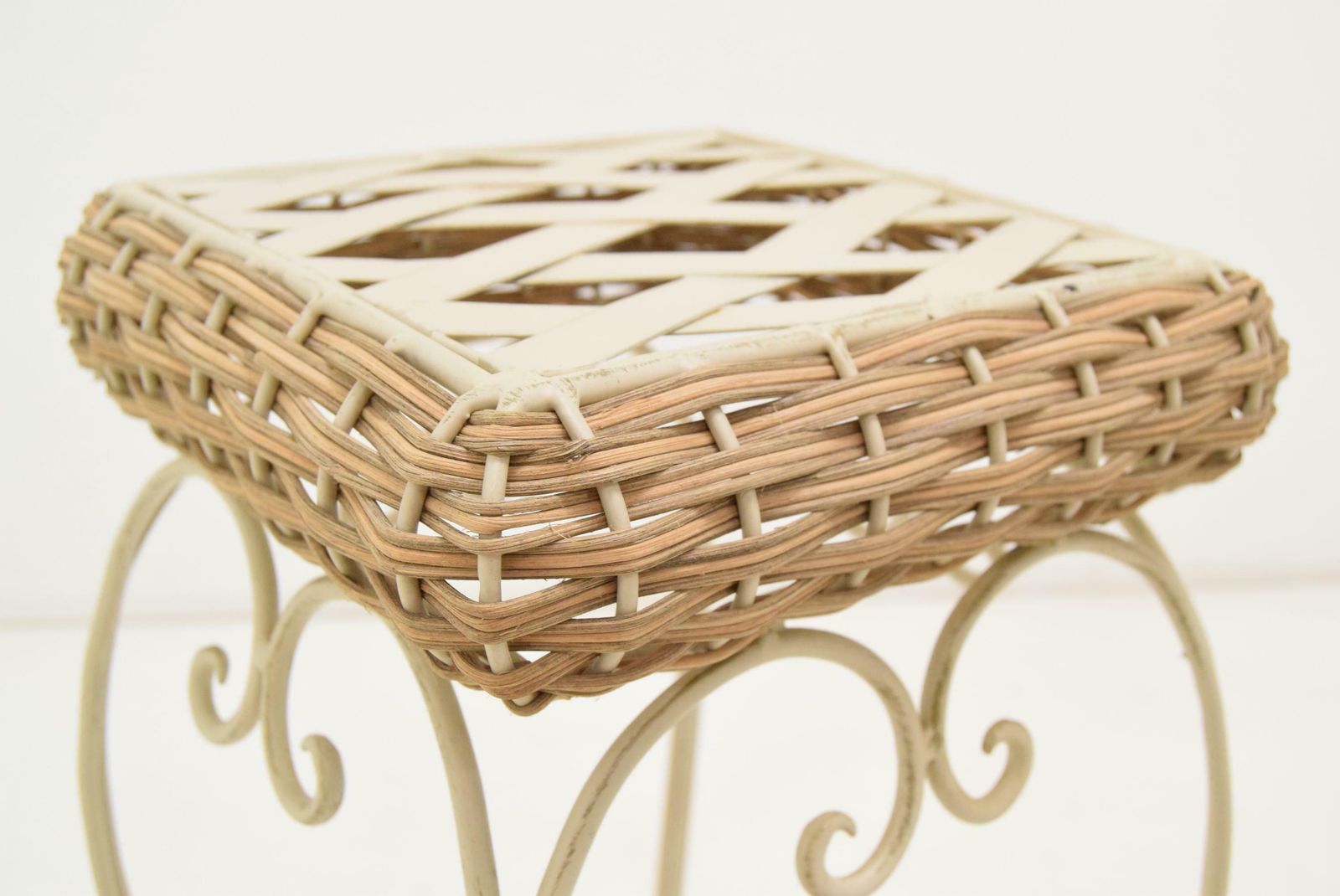 Mid Century Flower Stand, 1980's. photo 363.0