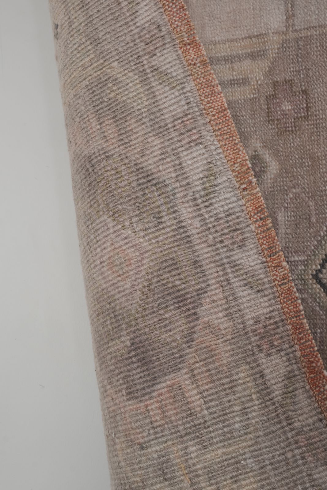 Vintage Wool Turkish Oushak Rug photo vinterior