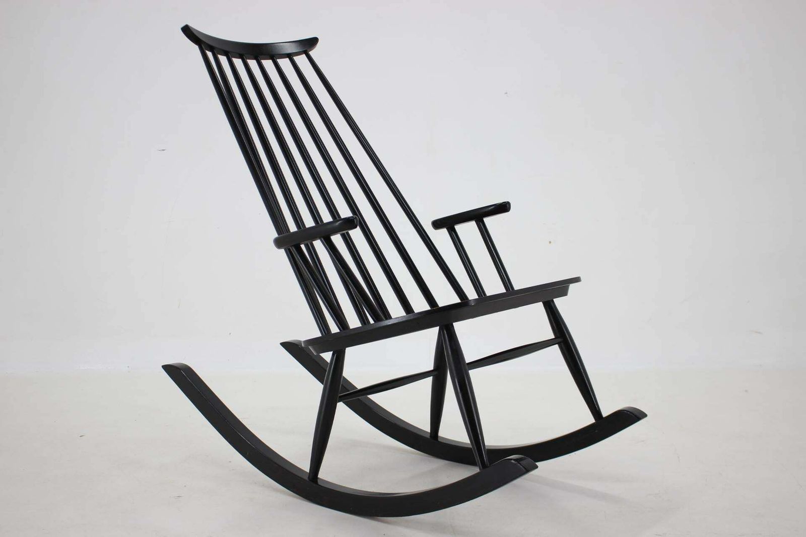 1960s Varjosen Puunjalostus Beech Rocking Chair, Finland photo Furniture