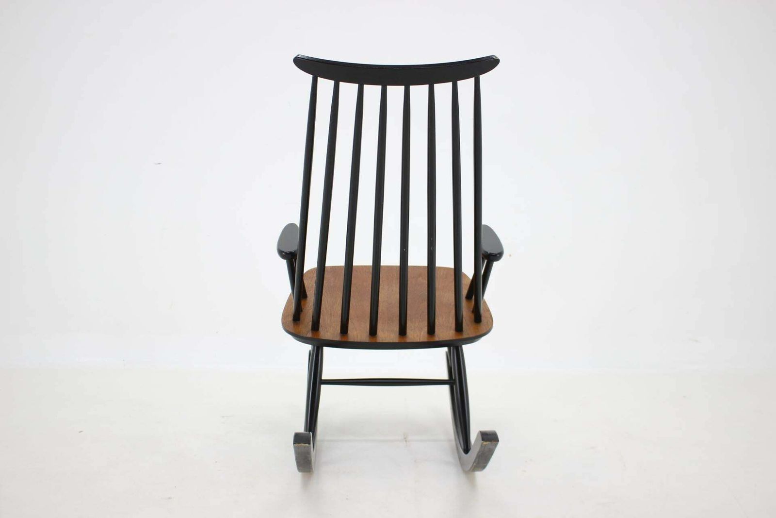 1960s Varjosen Puunjalostus Beech Rocking Chair, Finland photo vinterior