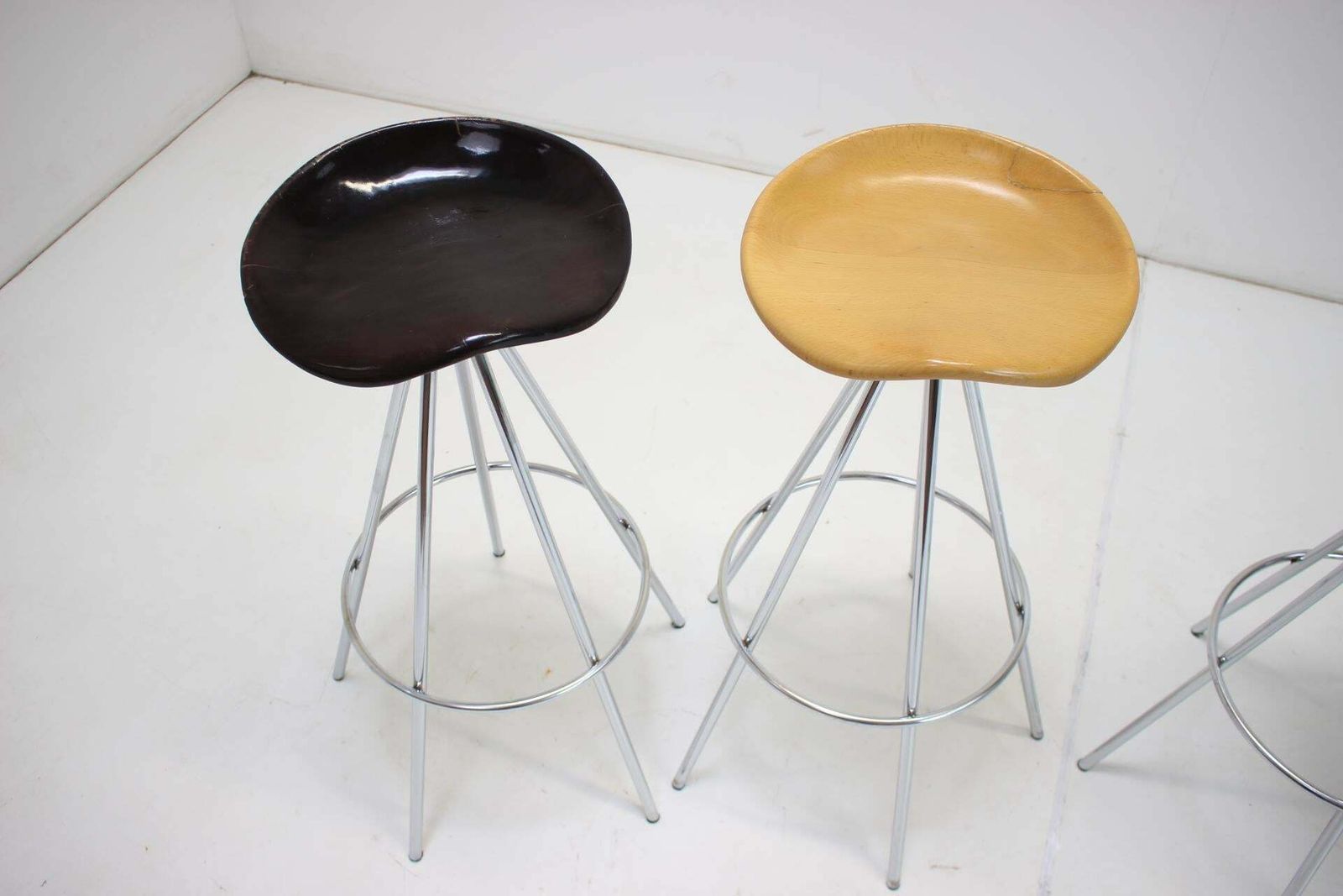 Set Of Four Beech Jamaica Bar Stools By Pepe Cortés, 1990s photo for sale
