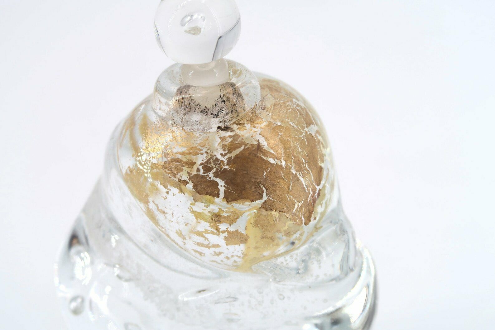 Flacon de parfum en verre d'artiste français par Fabienne Picaud, années 1990 / feuilles d'or, art, salle de bain photo Décoration