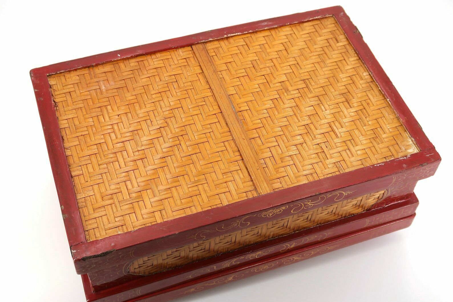 Large Asian Wicker And Lacquered Wood With Decors, 1970s / Red, Japan, Asia, China, Folk photo vintage