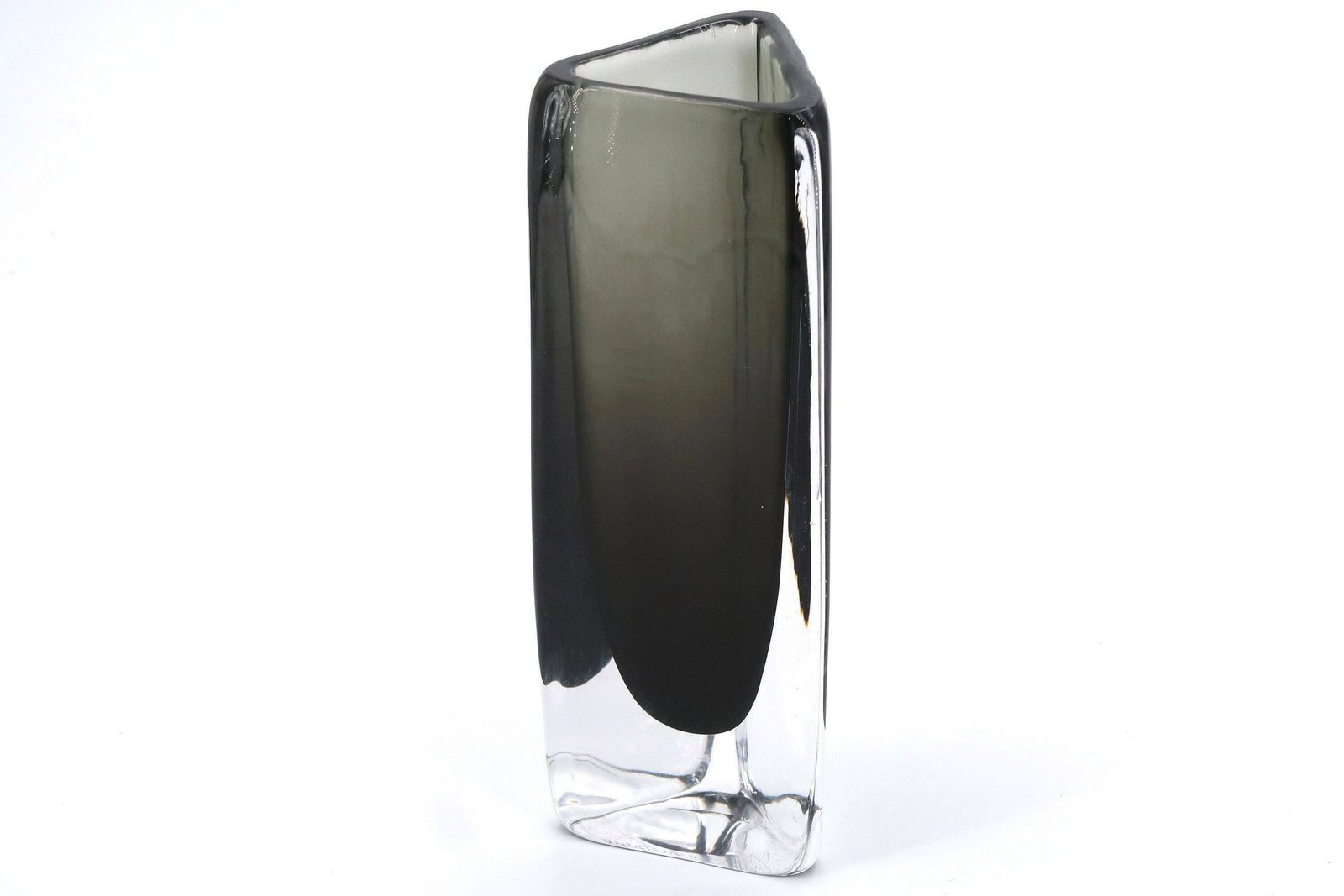 Swedish Sommerso Black Glass Vase By Nils Landberg For Orrefors, 1970s / Scandinavian Art, Design