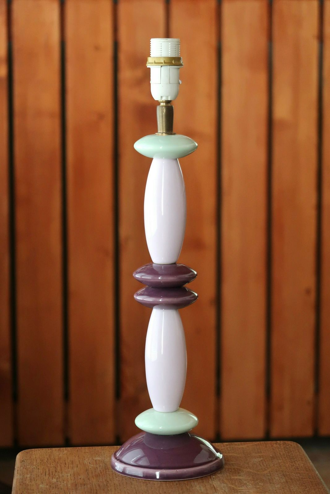 Lampe de table colonne en céramique, années 1990 / Pastel, Totem, Rose pâle, Violet, Vert, Chambre d'enfant, Couleurs scandinaves photo for sale