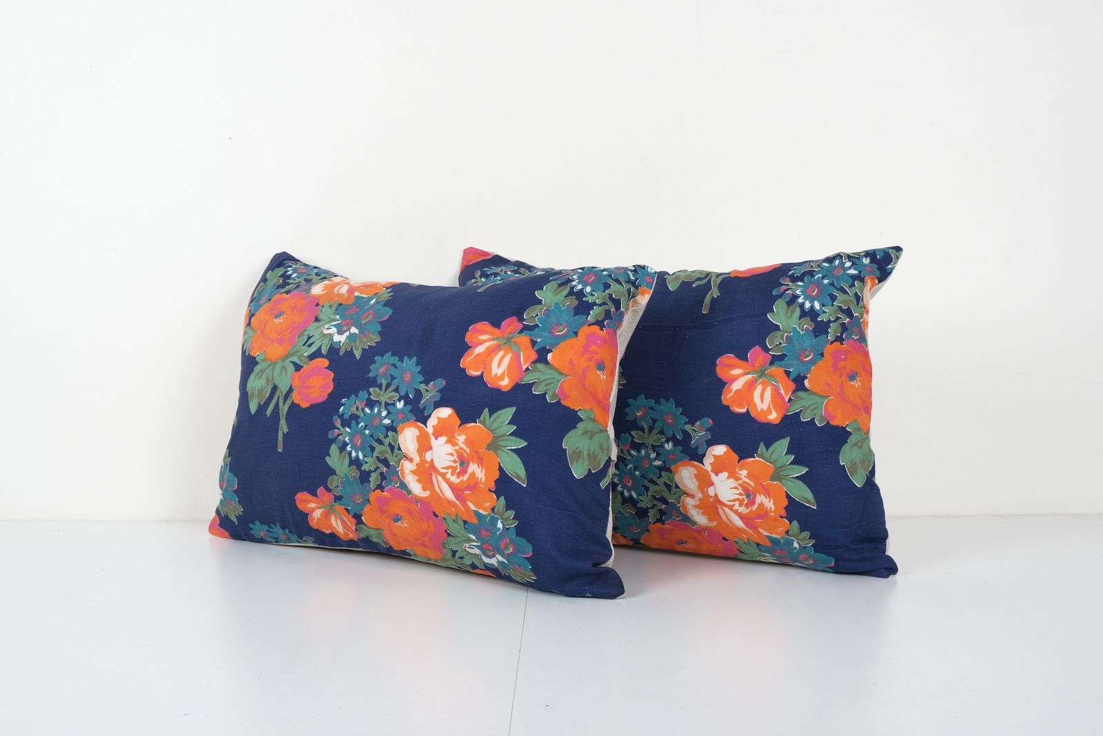 Old Uzbek Trade Cloth Pillow, Vintage Floral Roller Print Bedding Cushion Cover On Cotton 16'' X 24'' photo Textiles
