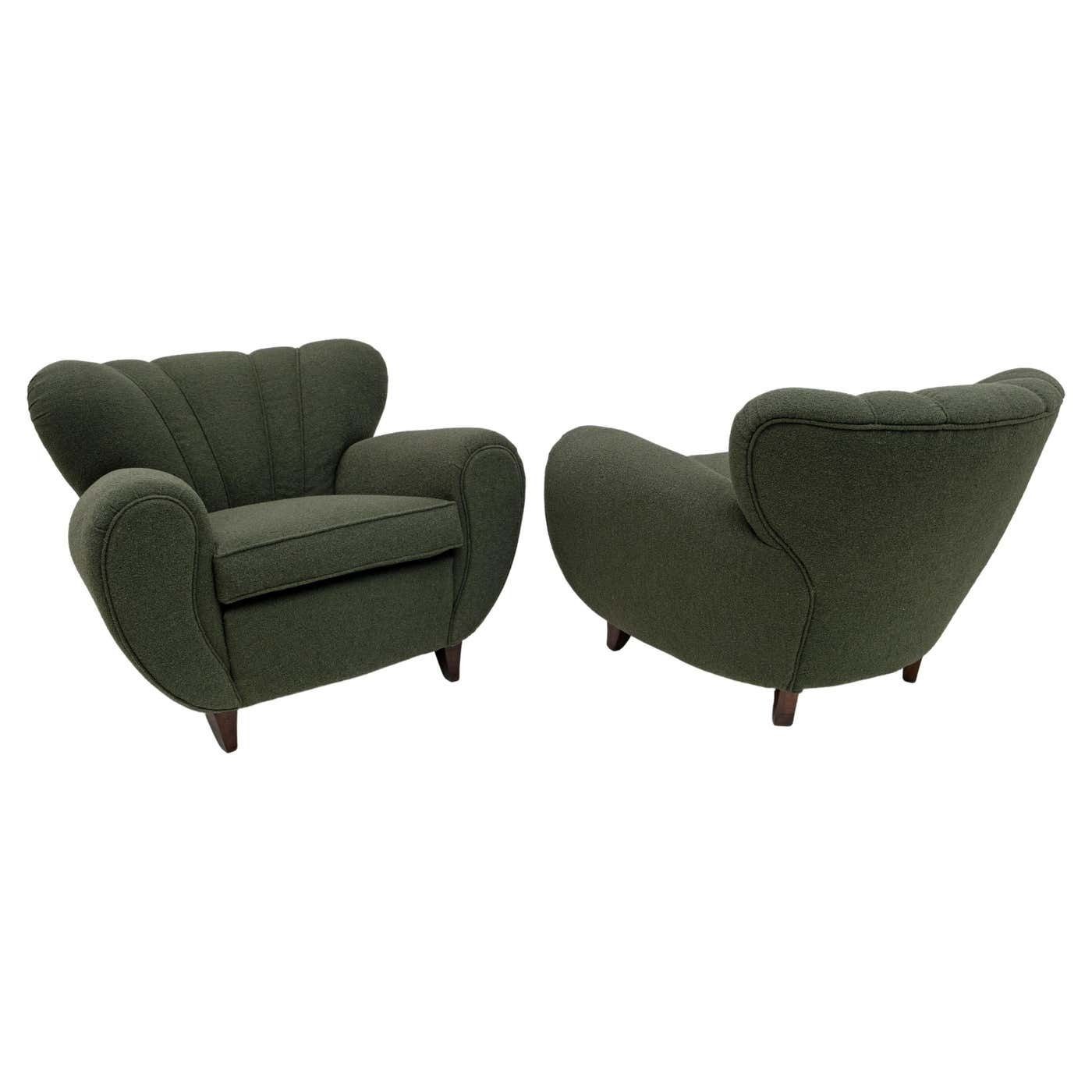 William Ulrich Art Deco Italian Buckle Armchairs, 1940s, Pair