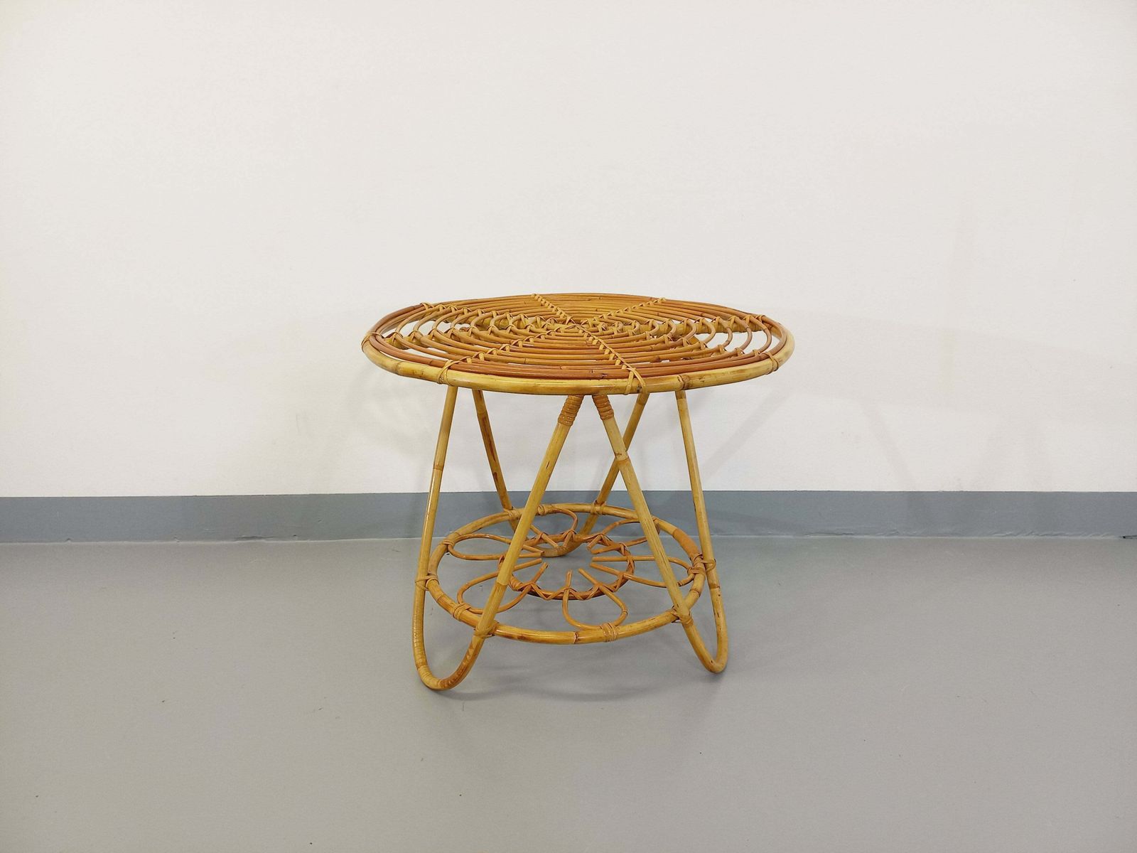 Ronde Rotan Salontafel, jaren 1960