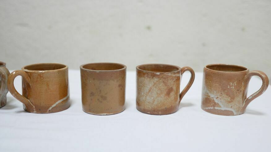 105.4 Series Of 8 Vintage Stoneware Cups And Saucers photo