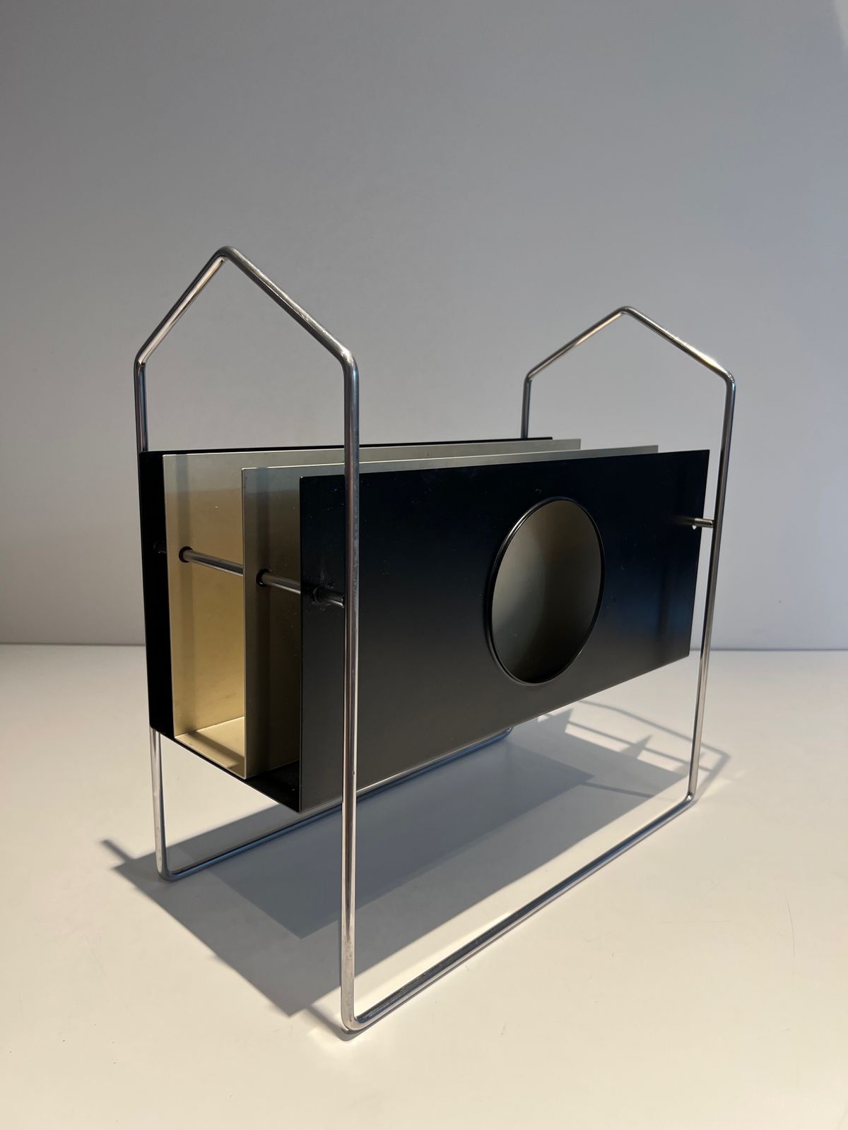 photo furniture Chrome Design Magazine Rack In Black And White Lacquered Metal