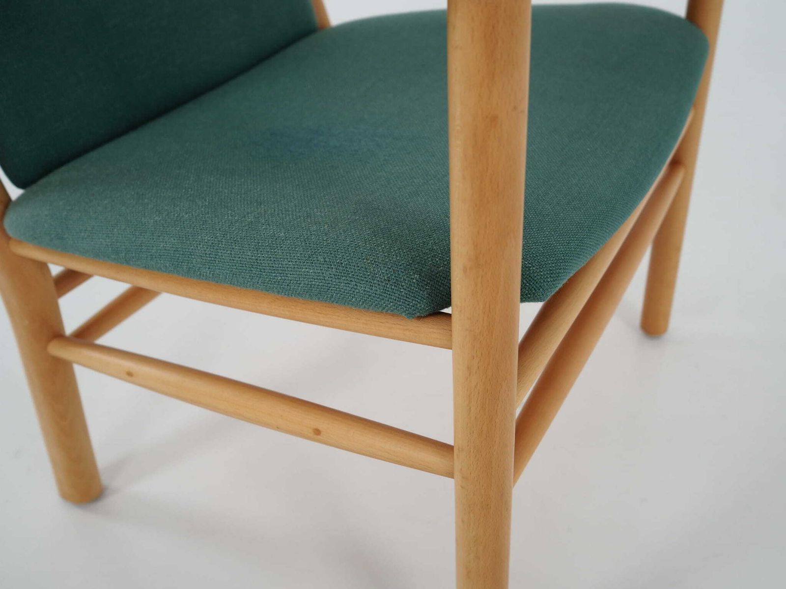 photo vinterior Beech Armchair, Danish Design, 1970s, Designer: Erik Ole Jørgensen, Manufacture: Tarm Stole & Møbelfabrik