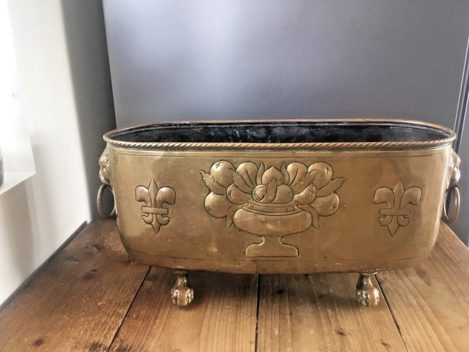 Antique French Armorial Brass Planter Plant Pot Lion Head Mask Handles Claw Ball photo vintage