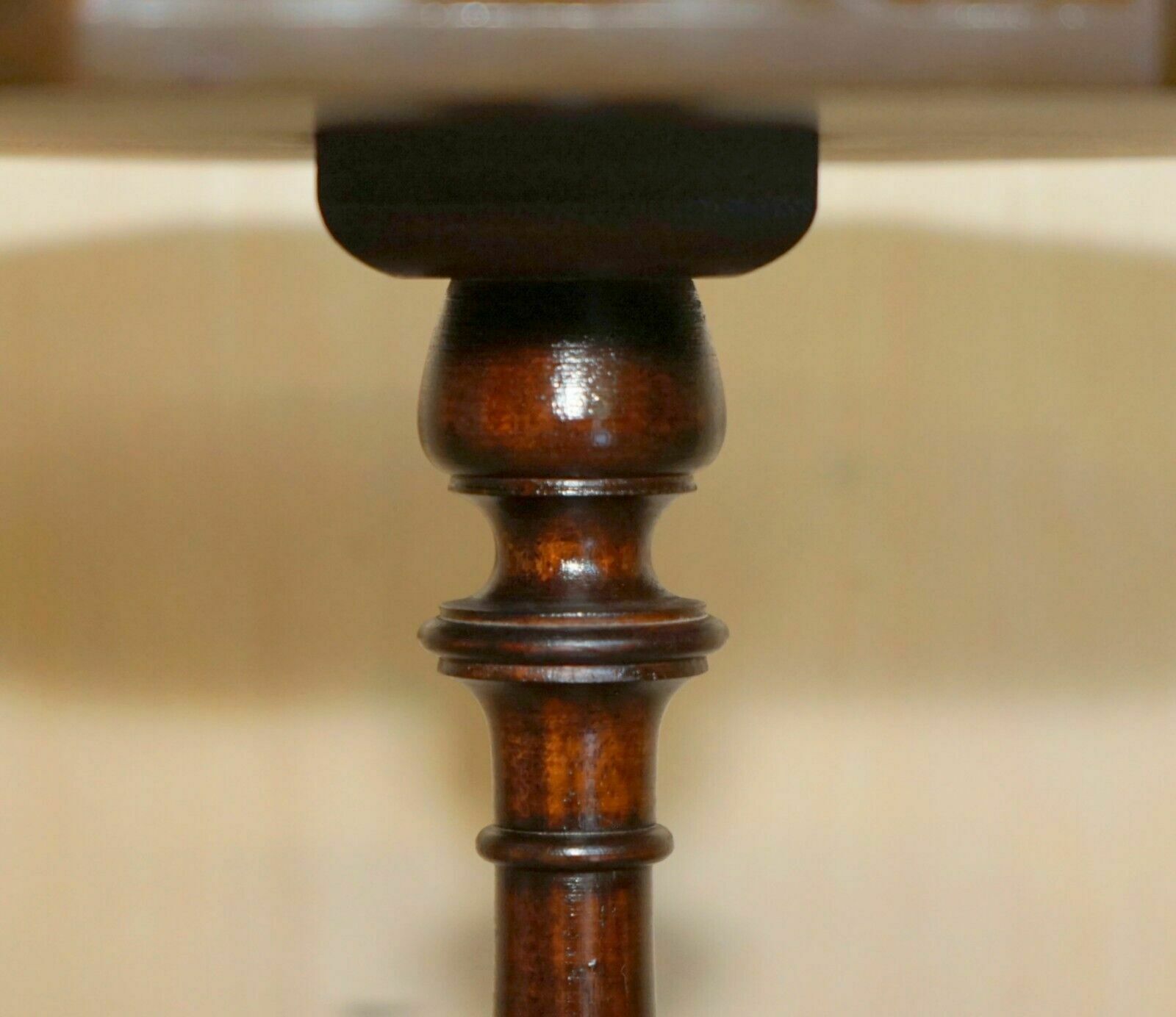 Lovely Gold Leaf Embossed Oxblood Leather Tripod Side End Lamp Wine Table photo 400.0