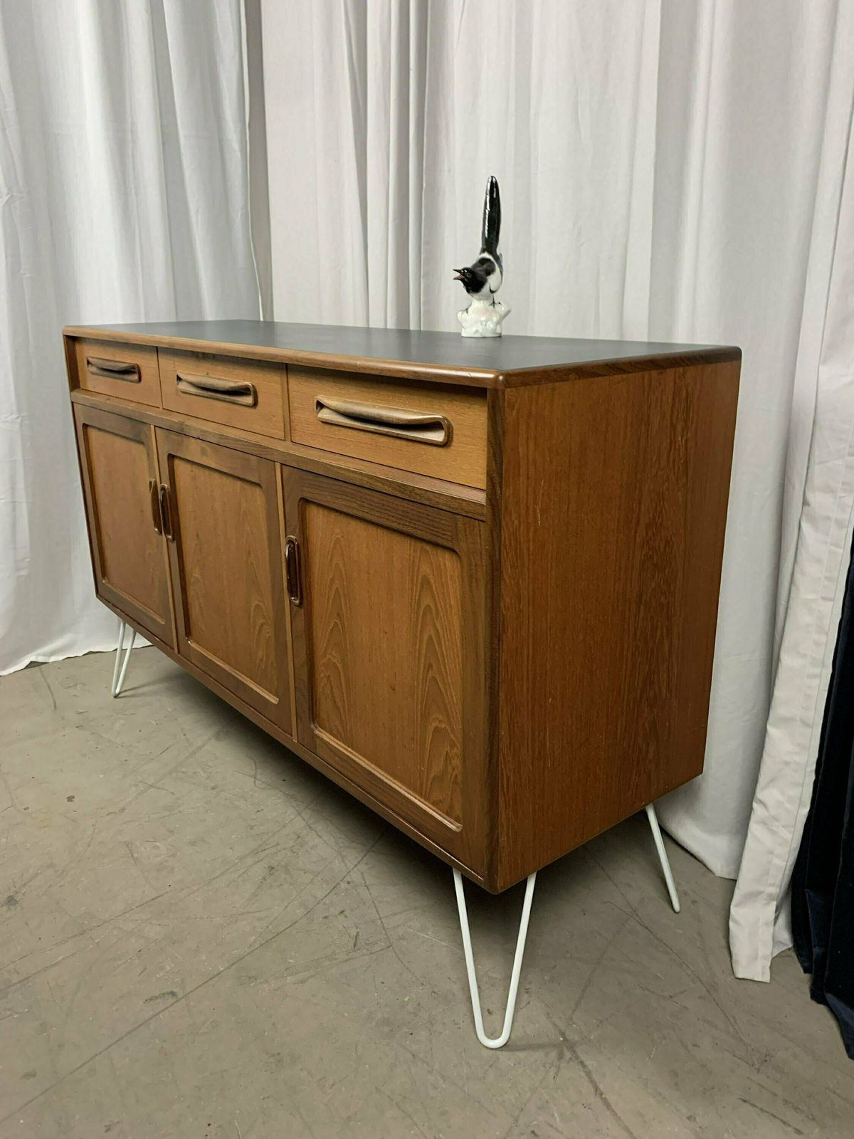 G Plan Fresco Sideboard With Painted Teal Top & Brand New Hairpin Legs photo vinterior