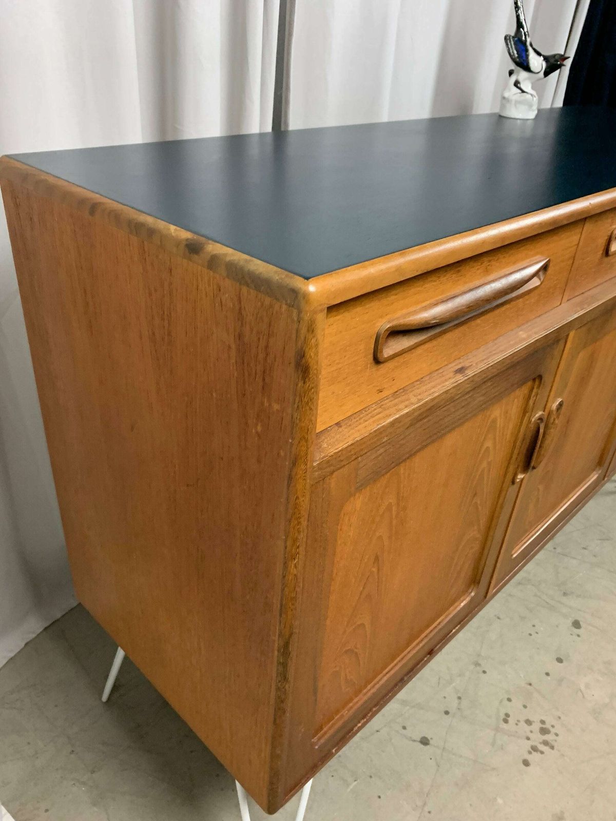G Plan Fresco Sideboard With Painted Teal Top & Brand New Hairpin Legs photo vintage