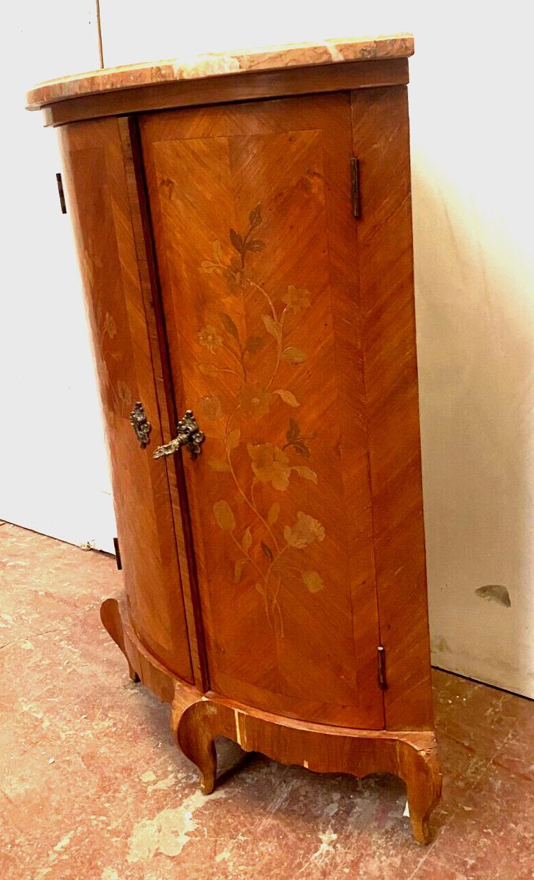 Curved Louis XV Style Corner Inlaid Rosewood 20th Century photo for sale