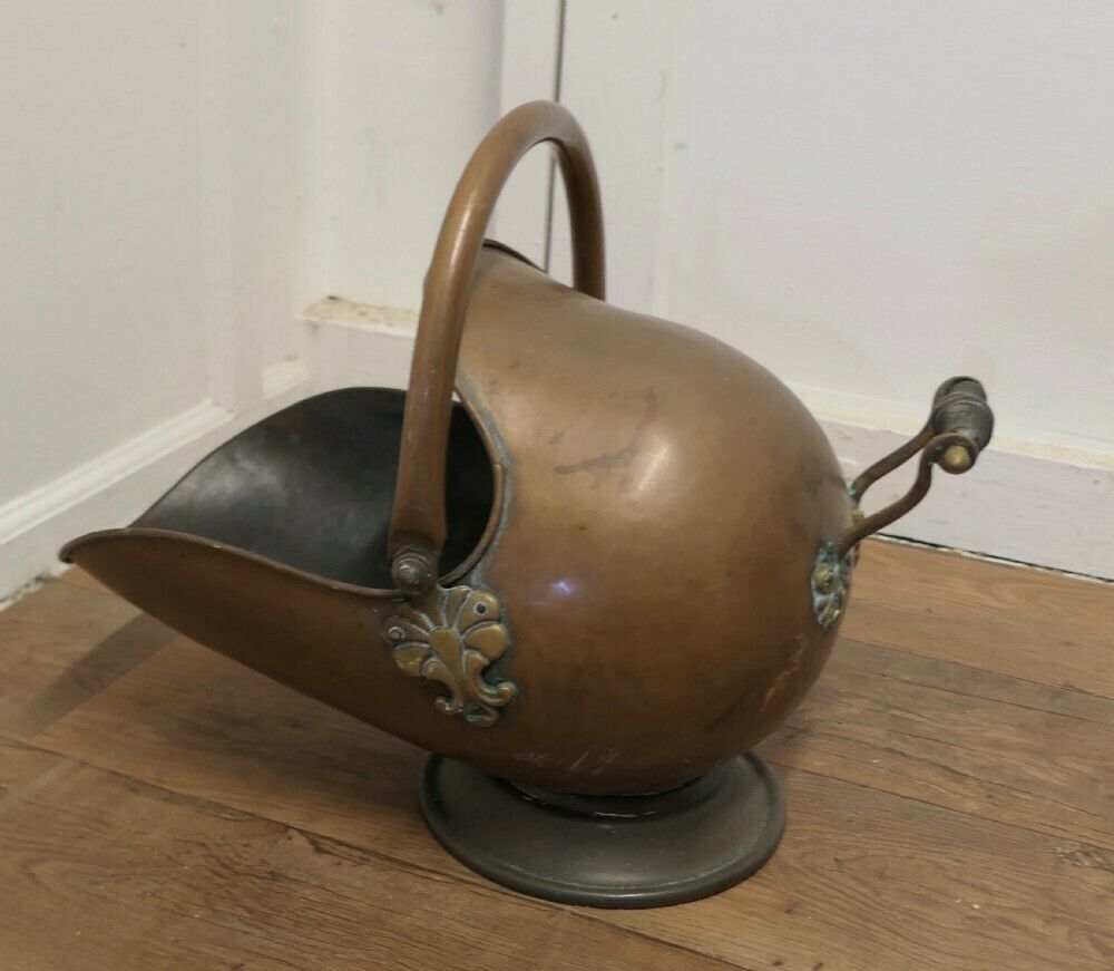 Victorian Copper Helmet Coal Scuttle photo 390.0