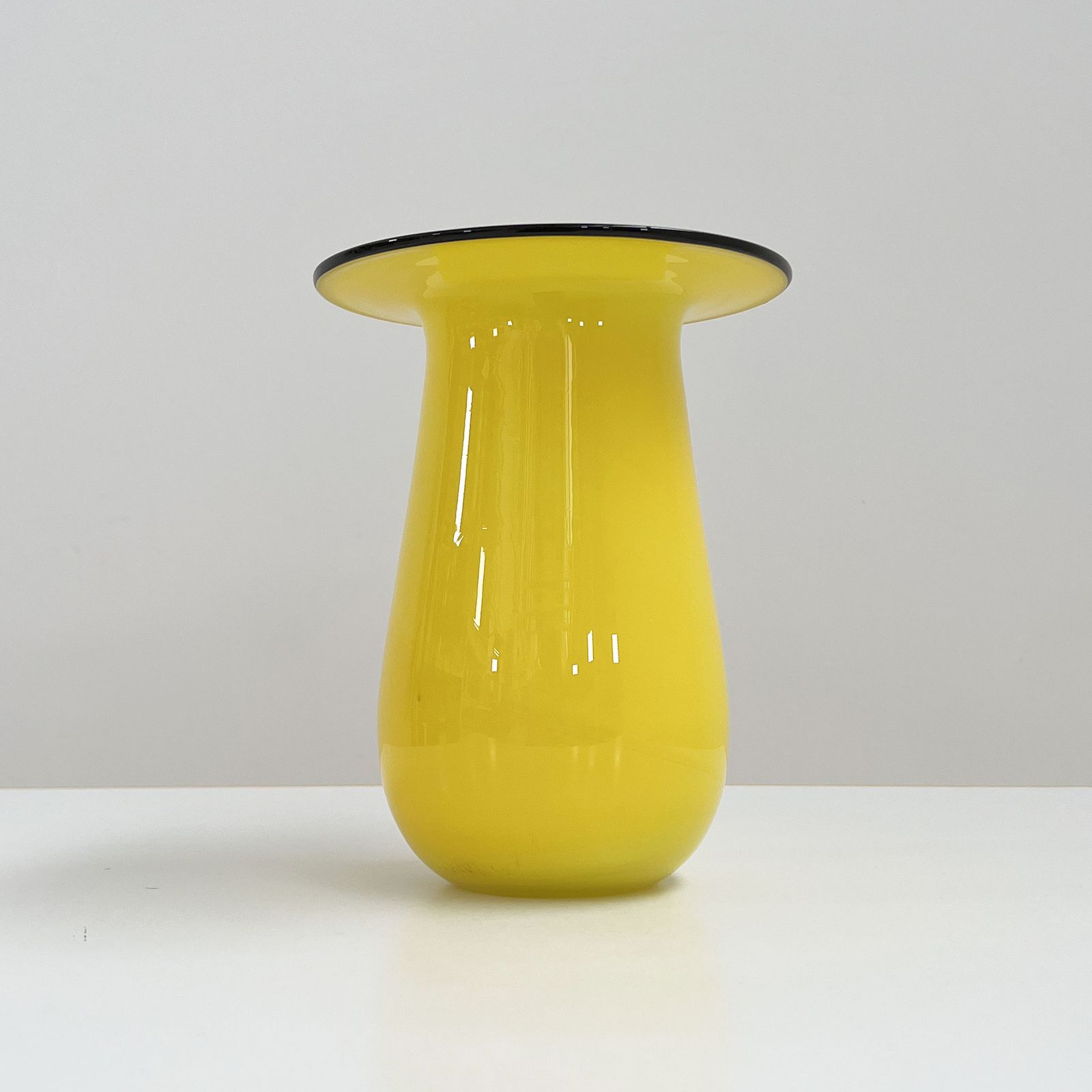 Yellow Vase In Murano Glass, 1970s photo for sale