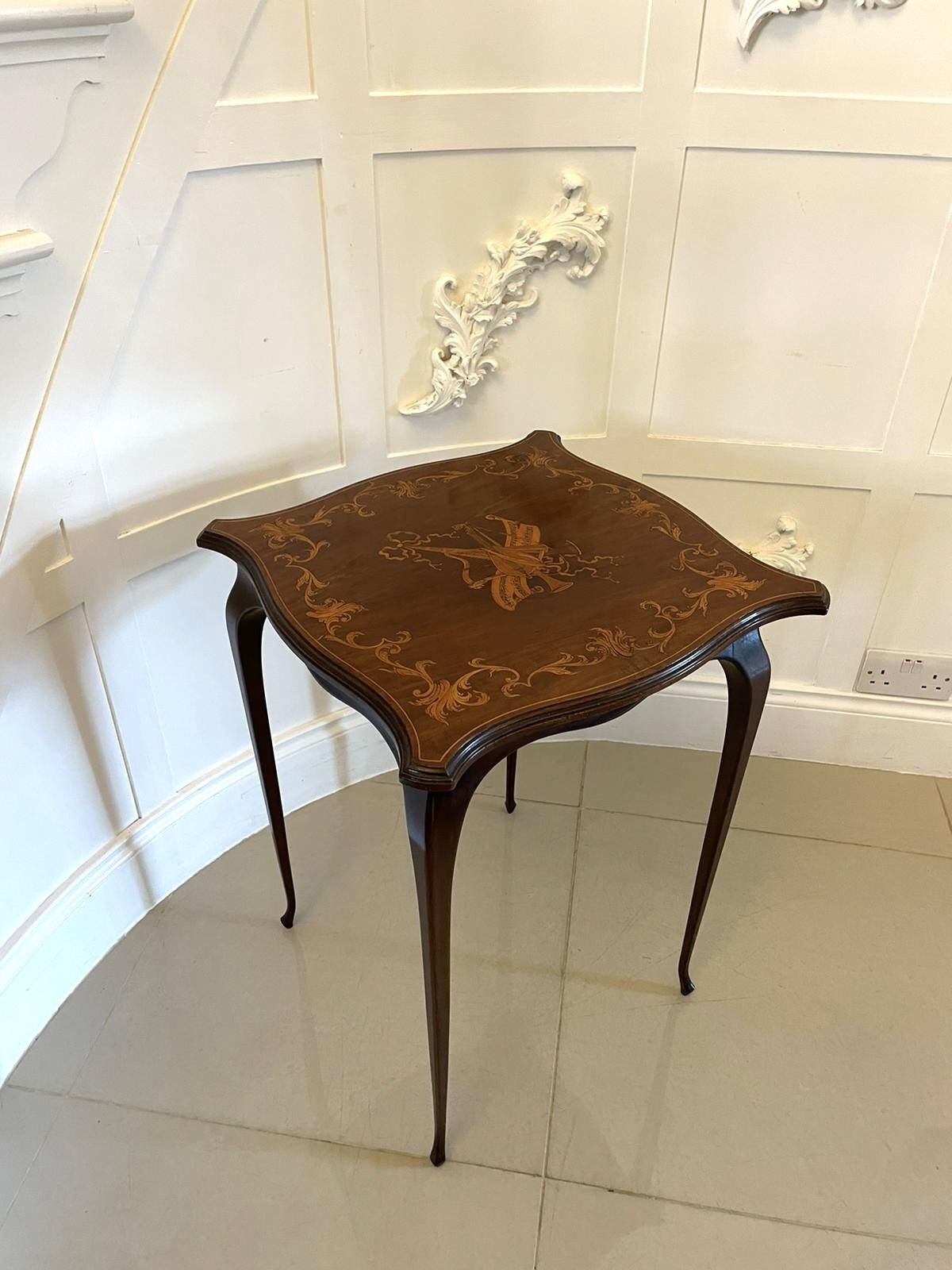 Superb Quality Antique 19th Century Marquetry Inlaid Mahogany Side Table
