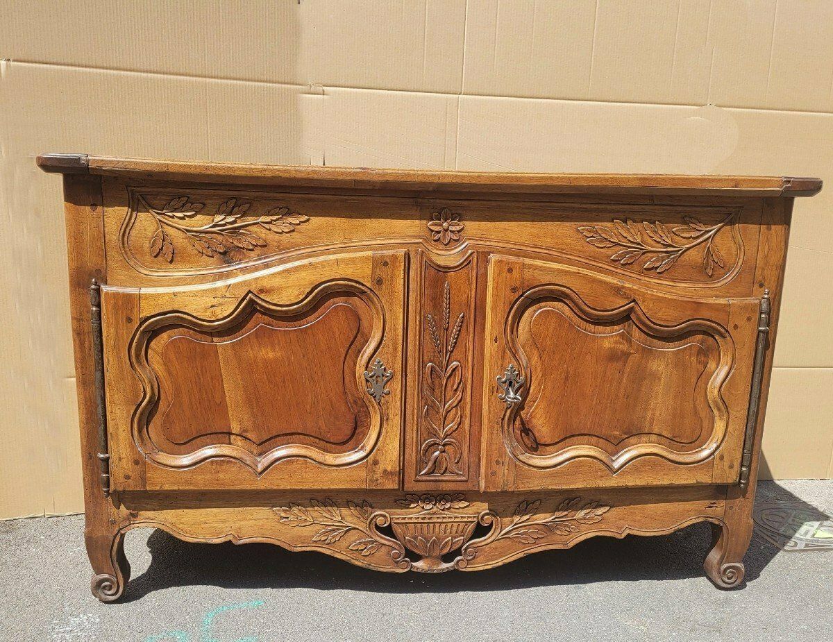 Provençal Buffet "Pétrin" Carved Walnut, Early 19th Century