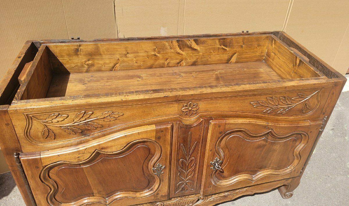 Furniture Provençal Buffet "Pétrin" Carved Walnut, Early 19th Century photo